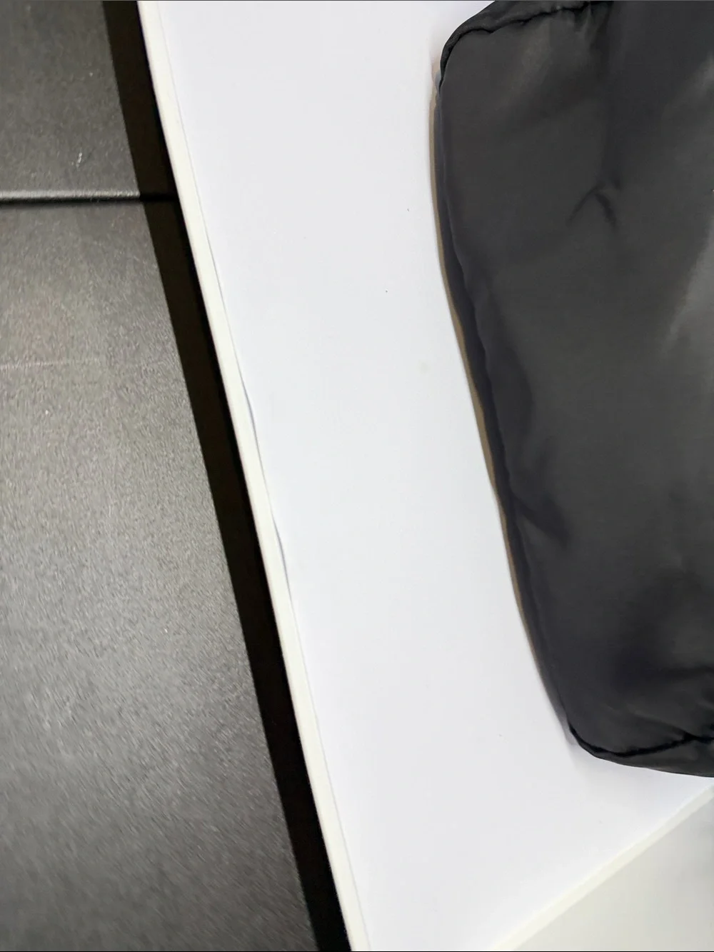 Black Men's Compact Messenger Bag